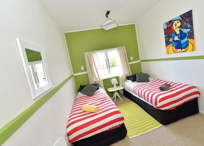 Ducks & Drakes Boutique Motel & Backpackers New Plymouth