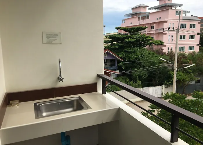 Sunshine Hostel Hua Hin