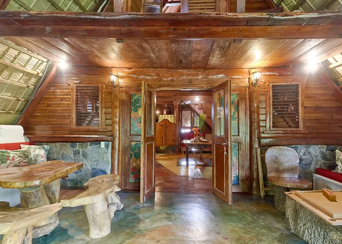 Chalet Tropical Hotel & Pool Bar Restaurant Las Galeras