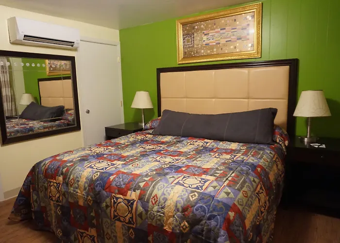 Eagle Crater Lake Inn Chemult