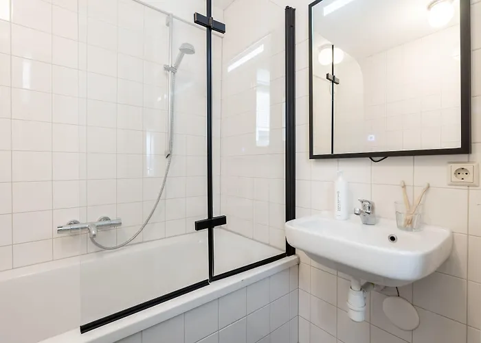 Amsterdam Dockside Flats Aparthotel