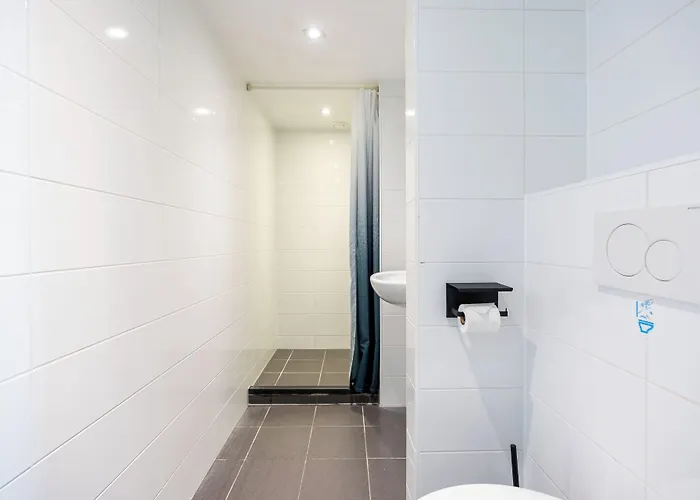 Amsterdam Dockside Flats Aparthotel