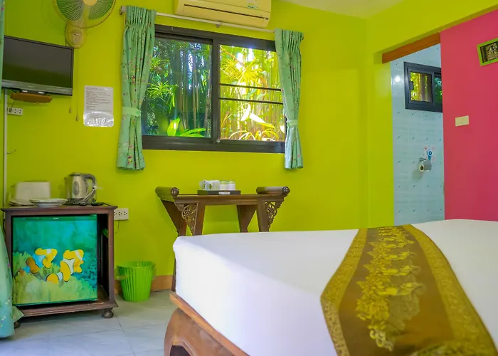 Chez Charly Bungalow Nai Yang Beach