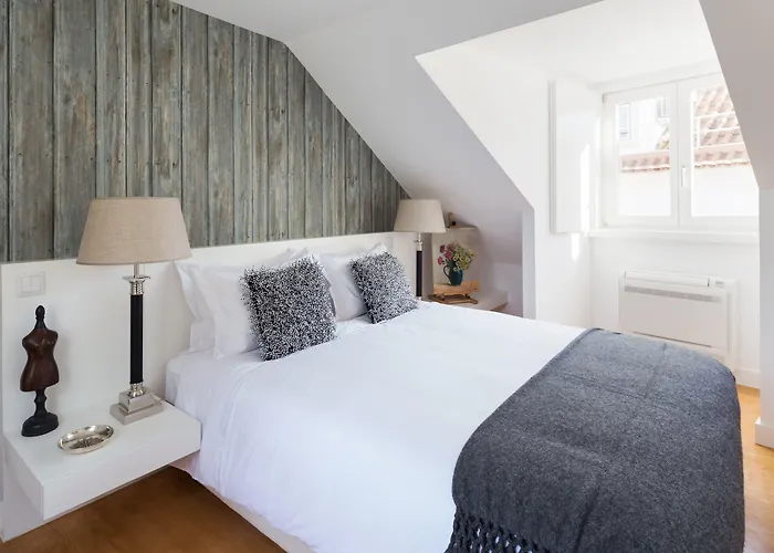 Dear Lisbon - Charming House Bed and Breakfast