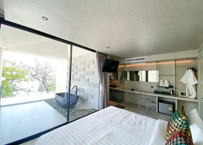Nirundorn Resort Chaam Cha-am