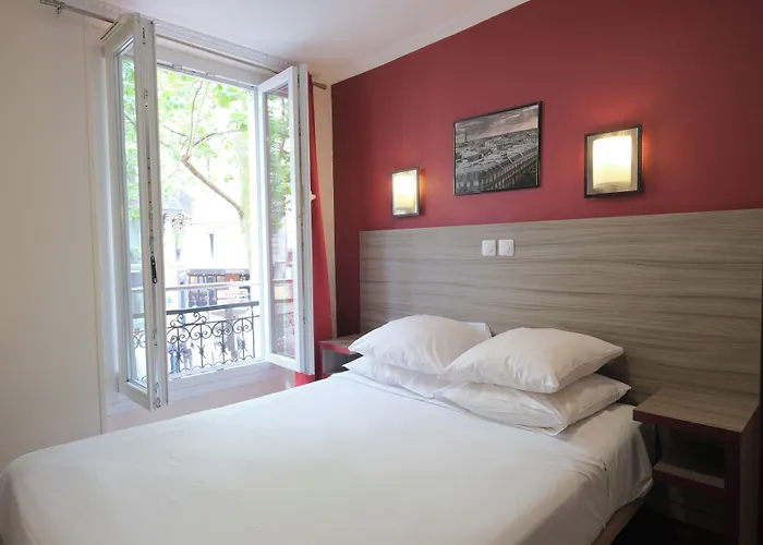 Hipotel Paris Gambetta Republique