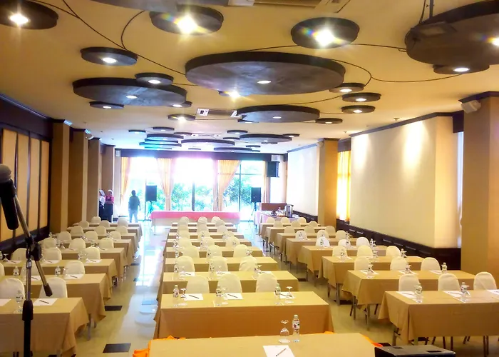 Phuphaya Resort Pattaya