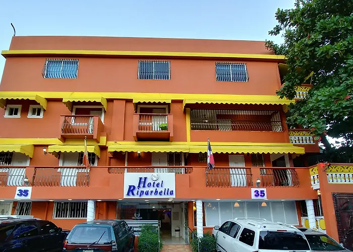 Hotel Riparbella Santo Domingo
