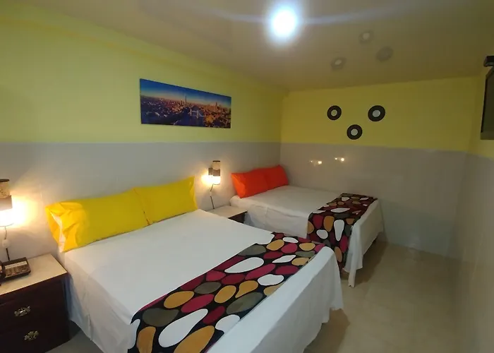 Hotel Riparbella Santo Domingo