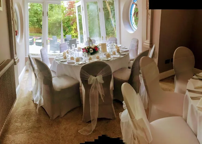 Llwyn Country House Llanelli