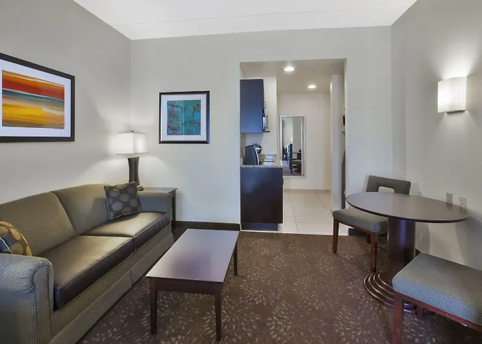 Holiday Inn Express & Suites Geneva Finger Lakes By Ihg