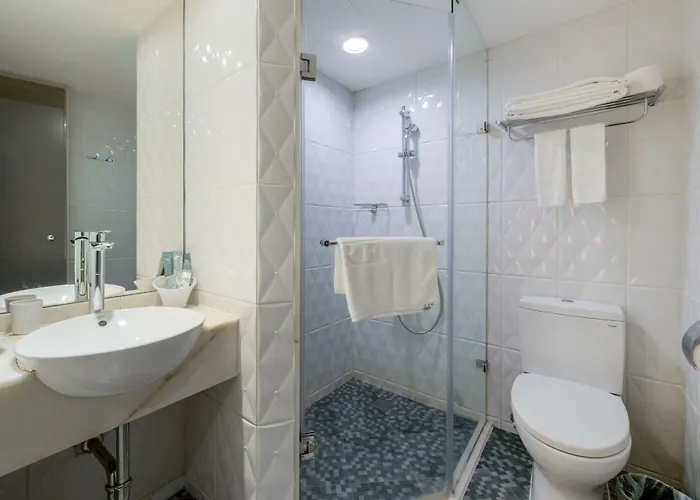 RF Hotel - Zhongxiao Taipeh