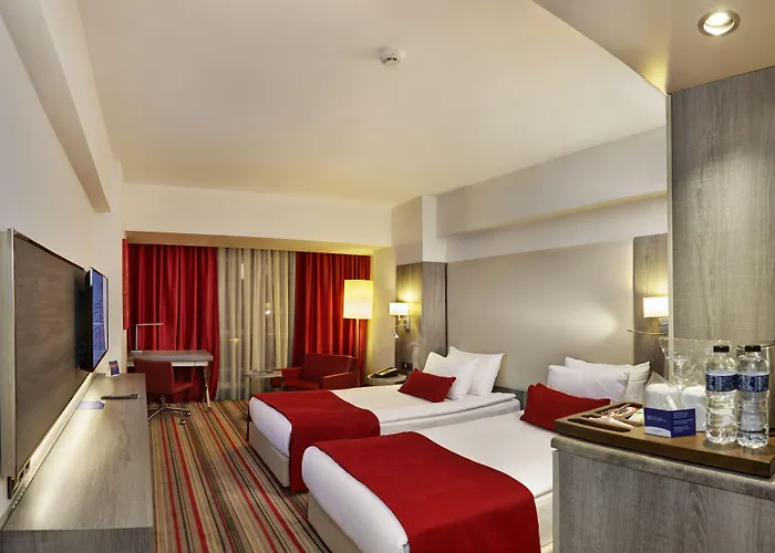 Ramada Plaza By Wyndham Izmir Hotel