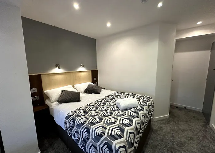 Gainsborough Lodge Horley 