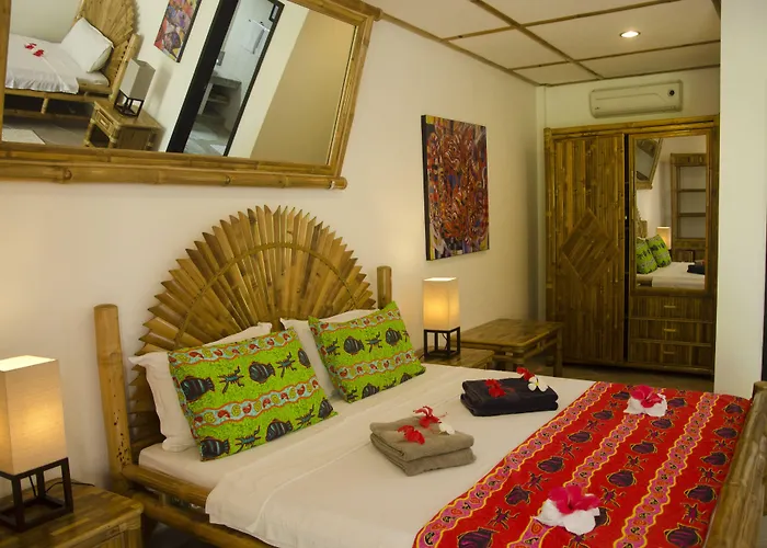Dolphin House Resort Moalboal