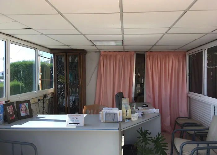 Kotzias Beach Apartments Pissouri