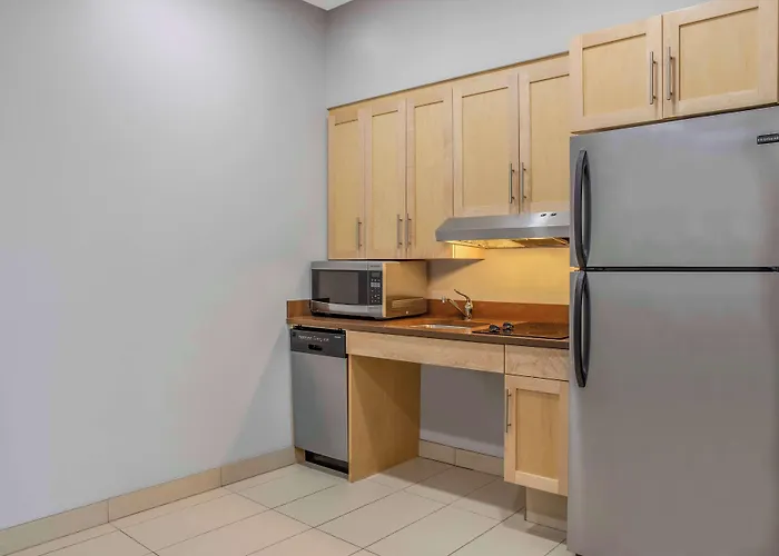 Homewood Suites By Hilton Winnipeg Airport - Polo Park