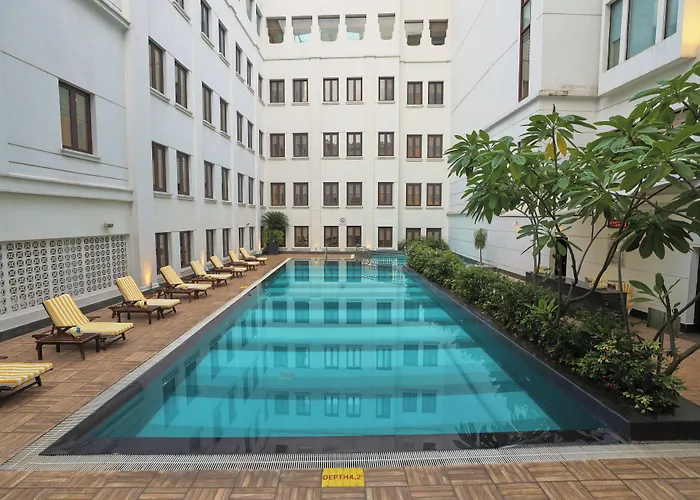The Lalit Great Eastern Kolkata Hotel