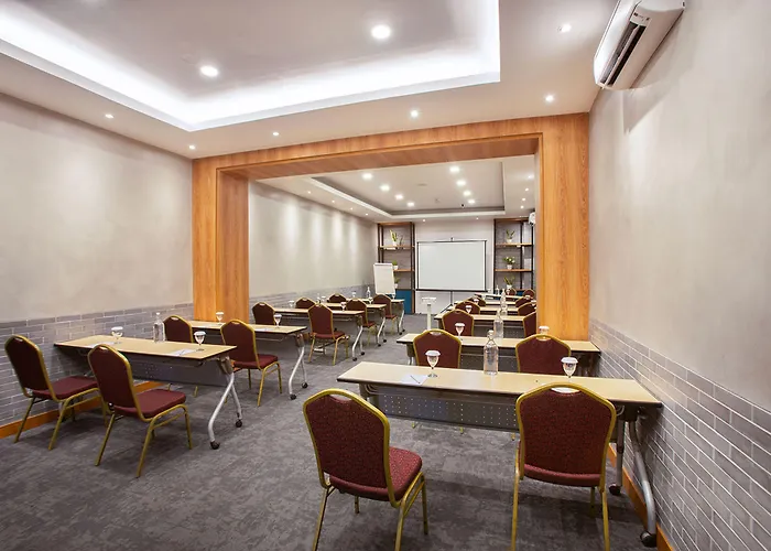 1O1 Urban Jakarta Kelapa Gading