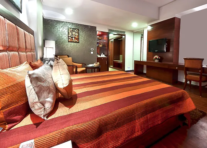 The Golden Plaza Hotel Panchkula