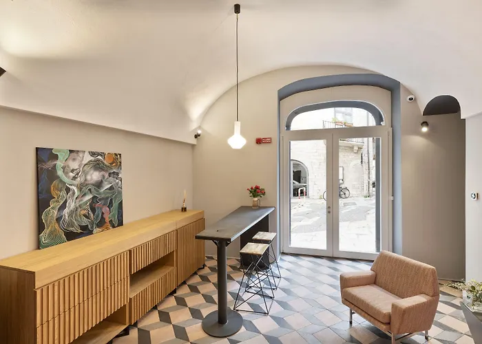 Palazzo Calo Aparthotel Bari