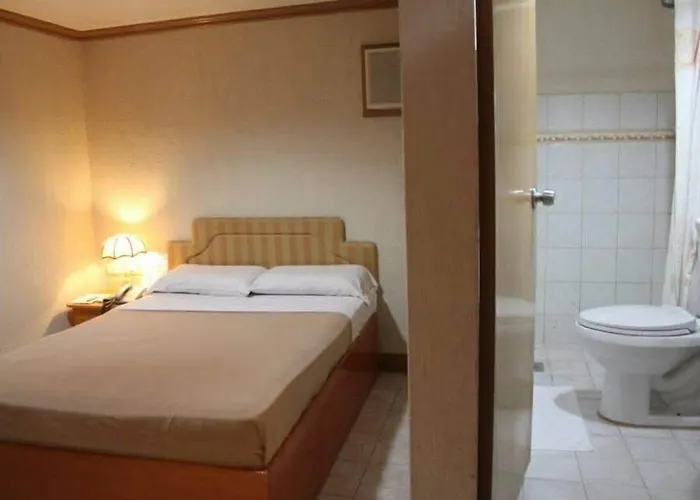 Elegant Circle Inn Cebu