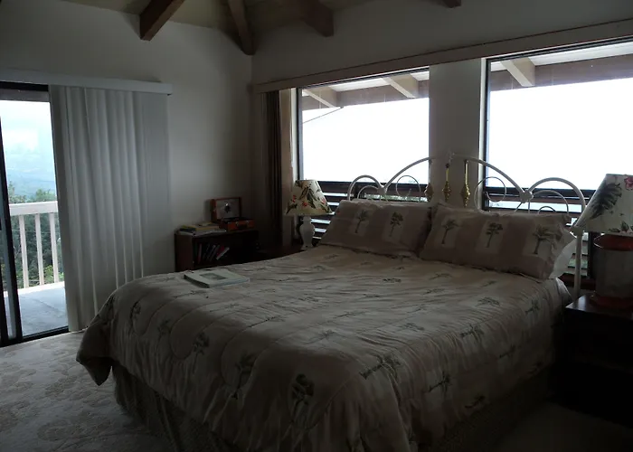 A Beautiful Edge Of The World Bed & Breakfast Captain Cook