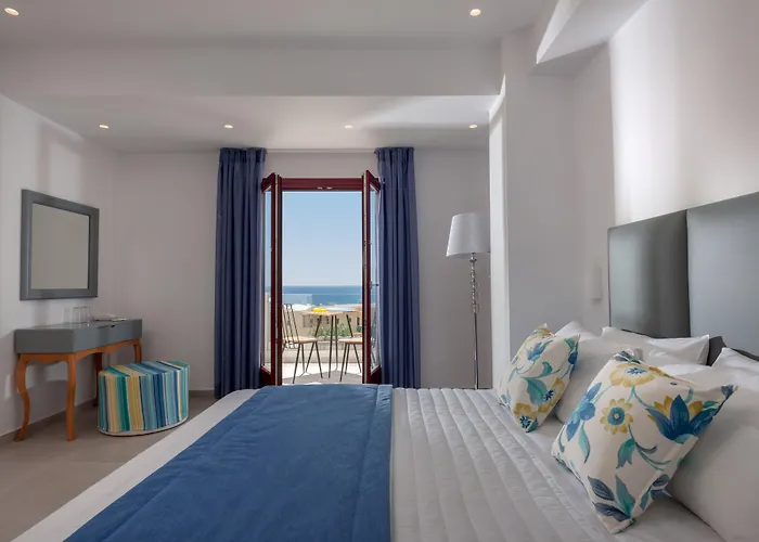 Mar N Mar Crown Hotel-Suites Kamari 