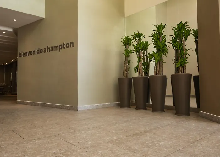 Hampton By Hilton Cartagena Hotel