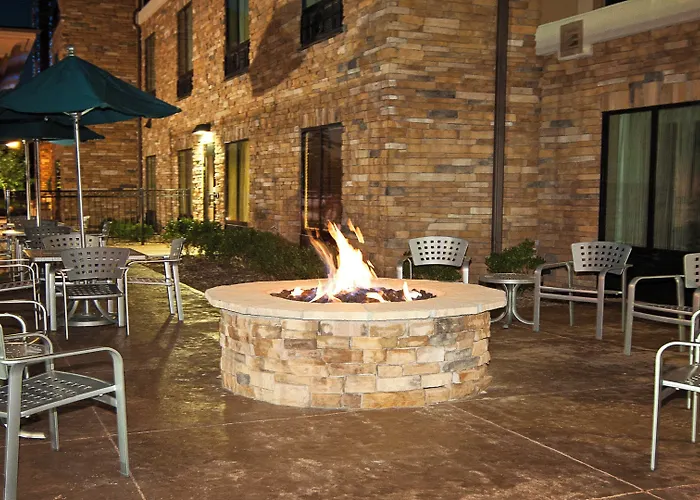 Holiday Inn Express Hotel & Suites Wichita Northeast By Ihg