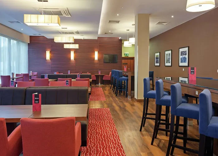 Hotel Hampton By Hilton Warsaw Airport