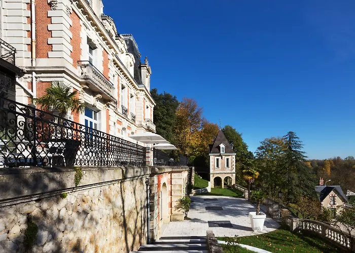 Art Hotel Rochecorbon