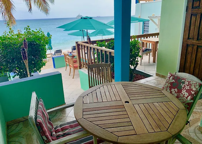 Azure Hotel And Art Studio Simpson Bay