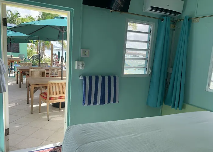 Azure Hotel And Art Studio Simpson Bay