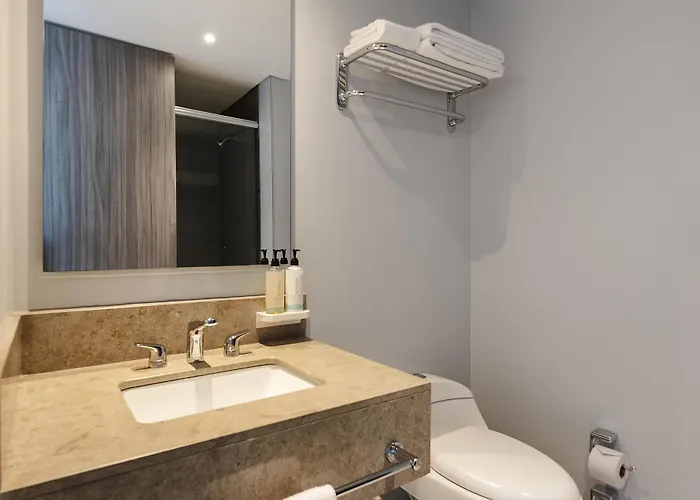 Hampton By Hilton Barranquilla Hotel