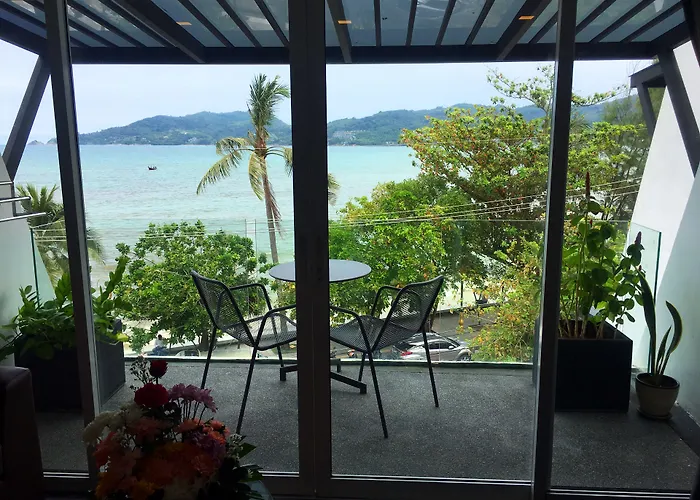 The Front Hotel And Apartments Patong
