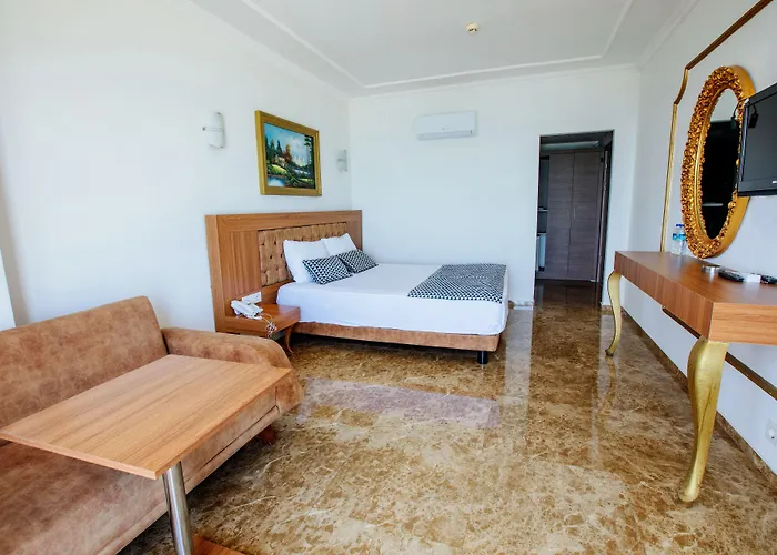 Kristal Beach Hotel Antalya