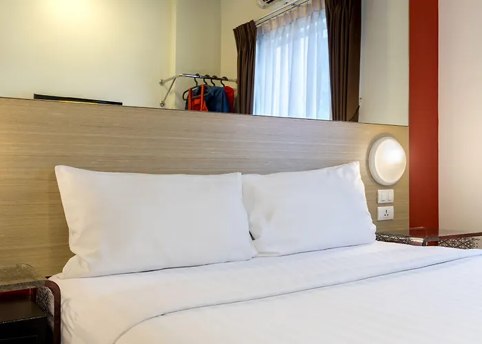 Hotel Easy Planet Bangkok Asoke