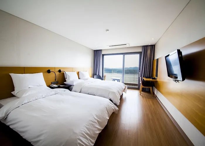 Asia Lakeside Hotel Jinju