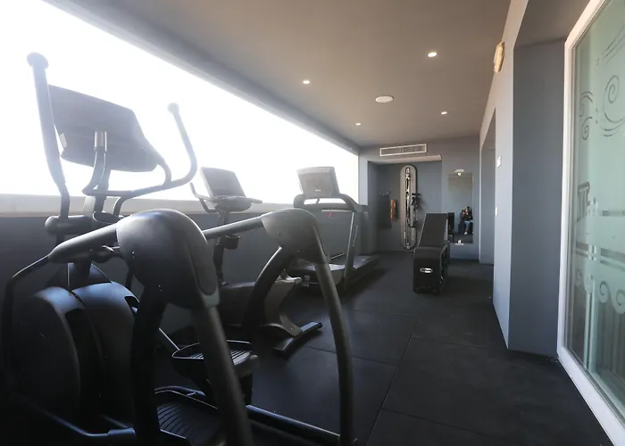 Hotel Tiber Rooftop & Wellness Fiumicino