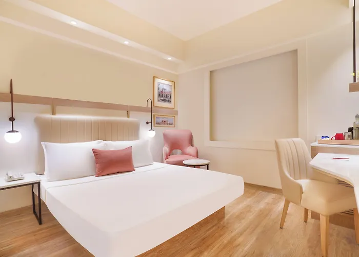 Lemon Tree Hotel, Delhi Airport New Delhi