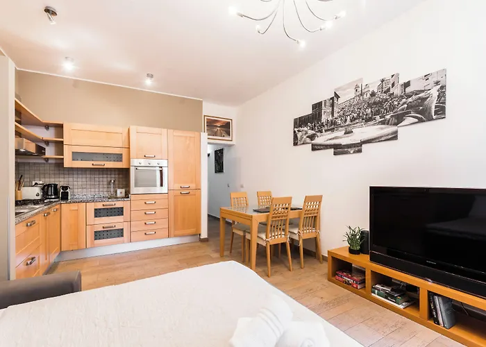Trinitadeimonti Guest House Rome