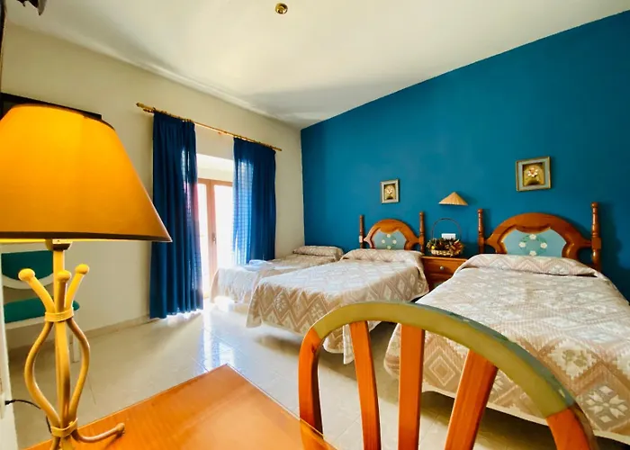Hostal Leon Trujillo