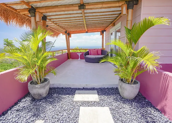 Hotel Pinkcoco Uluwatu - Constant Surprises & For Cool Adults Only