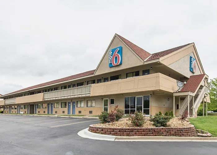 Motel 6-Overland Park, Ks