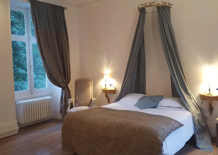 Chateau - Hotel Le Sallay Magny-Cours