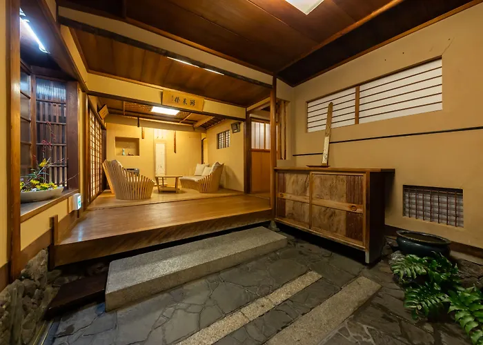 Izuyasu Traditional Kyoto Inn Serving Kyoto Cuisine