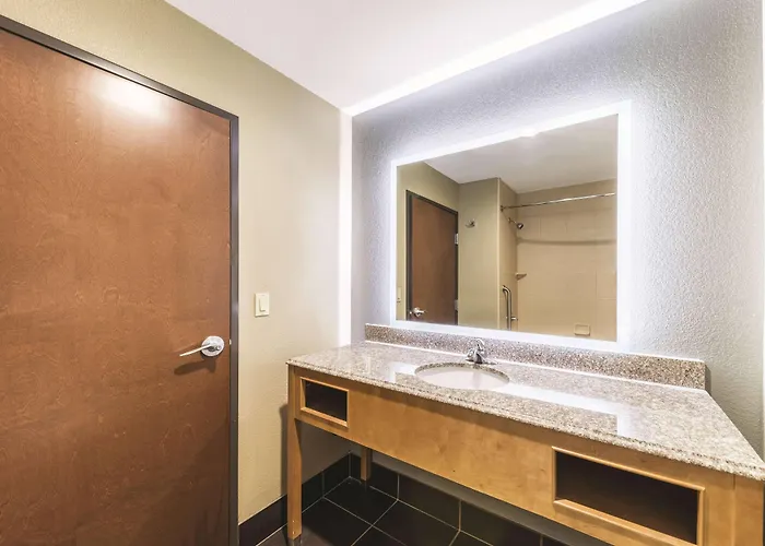 La Quinta By Wyndham Tulsa - Catoosa Hotel