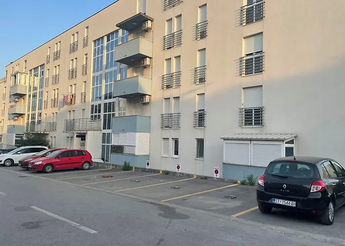 Apartments Znjan Split
