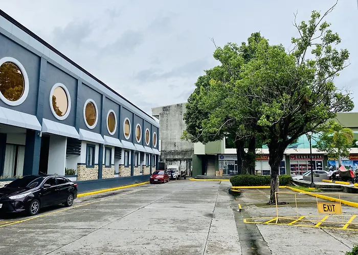 Circle Inn Hotel And Suites Bacolod